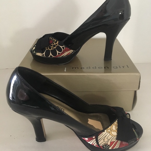 madden girl peep toe heels